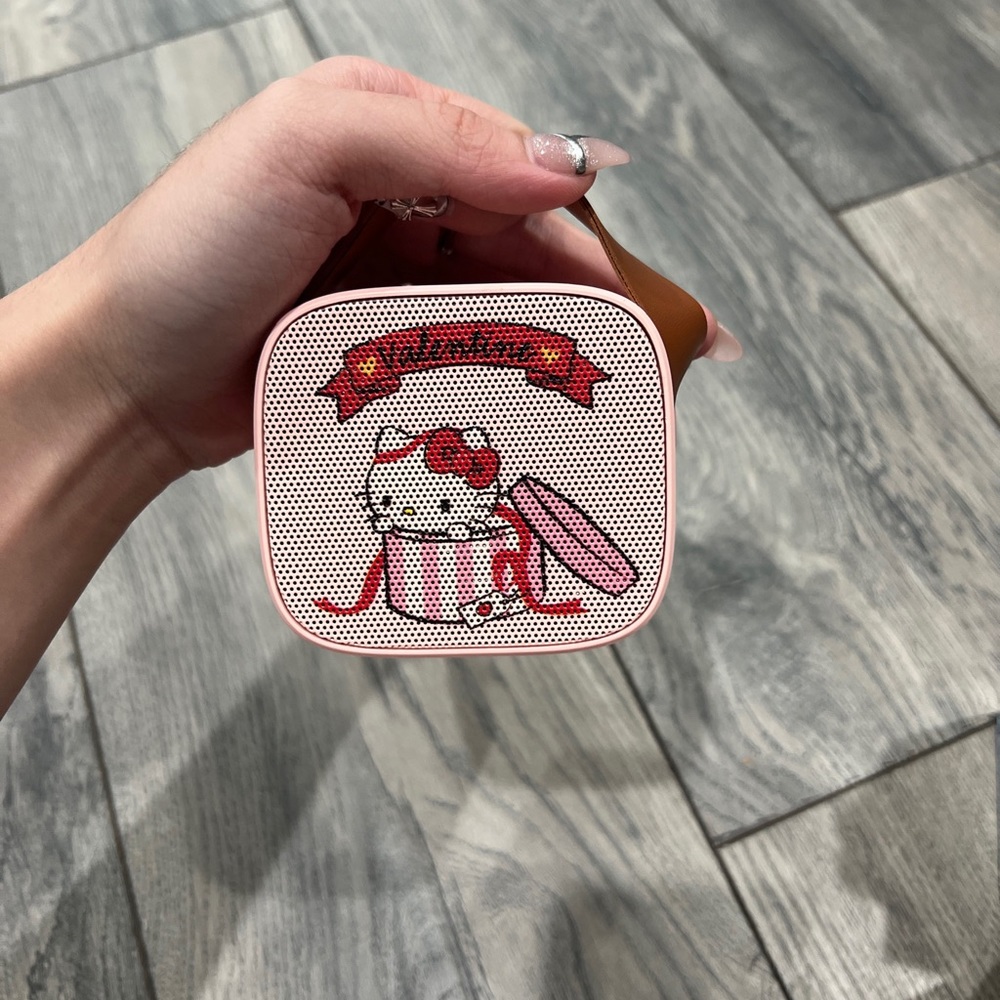 Hello Kitty Speaker with Microphone Bluetooth